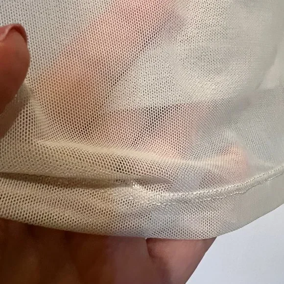 Vivienne Tam- large-VINTAGE-sleeveless blouse-Large-puffy flowers on front-liner - Picture 5 of 10